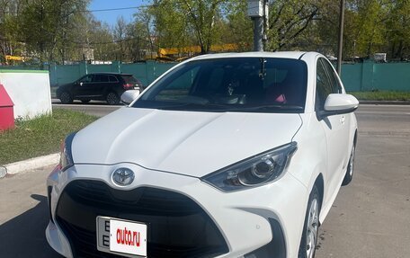 Toyota Yaris, 2020 год, 1 100 000 рублей, 1 фотография