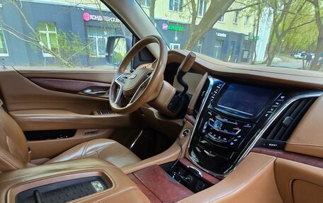Cadillac Escalade IV, 2015 год, 3 550 000 рублей, 18 фотография