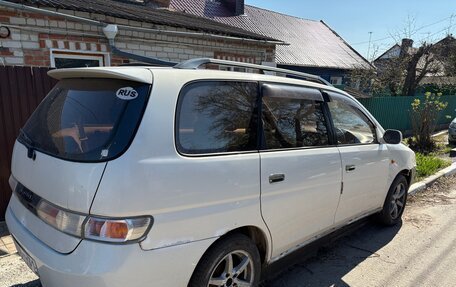 Toyota Gaia, 2000 год, 275 000 рублей, 2 фотография