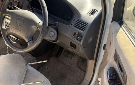 Toyota Gaia, 2000 год, 275 000 рублей, 12 фотография