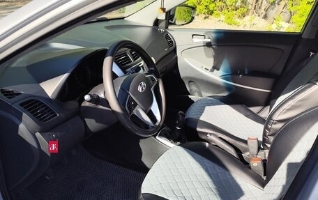 Hyundai Solaris II рестайлинг, 2012 год, 670 000 рублей, 14 фотография