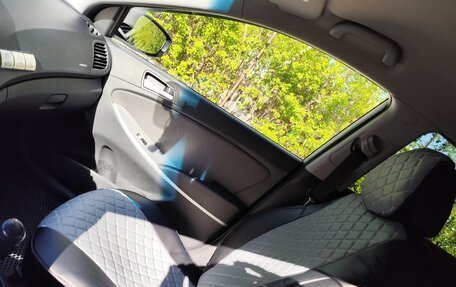 Hyundai Solaris II рестайлинг, 2012 год, 670 000 рублей, 22 фотография