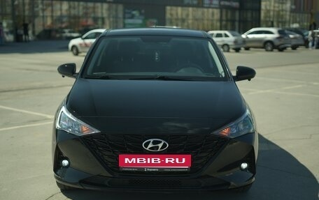 Hyundai Solaris II рестайлинг, 2021 год, 1 845 000 рублей, 5 фотография