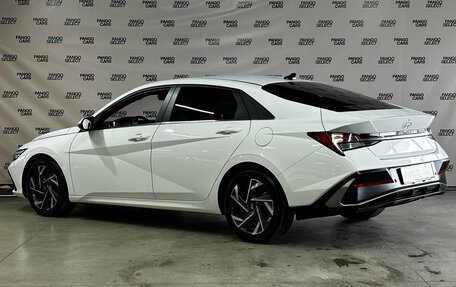Hyundai Elantra, 2024 год, 1 975 000 рублей, 6 фотография