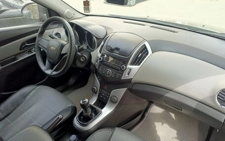 Chevrolet Cruze II, 2013 год, 830 000 рублей, 11 фотография