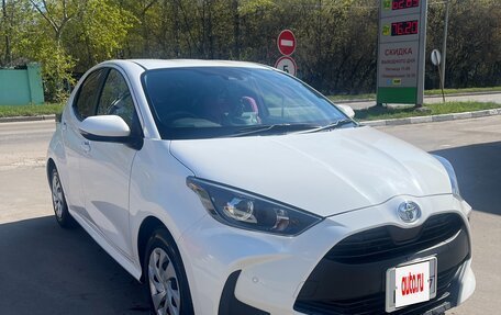 Toyota Yaris, 2020 год, 1 100 000 рублей, 2 фотография