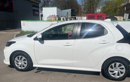 Toyota Yaris, 2020 год, 1 100 000 рублей, 7 фотография