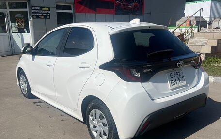 Toyota Yaris, 2020 год, 1 100 000 рублей, 6 фотография