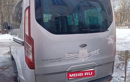 Ford Tourneo Custom I рестайлинг, 2014 год, 2 000 000 рублей, 5 фотография