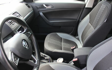 Skoda Yeti I рестайлинг, 2015 год, 1 497 000 рублей, 10 фотография