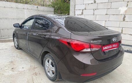Hyundai Elantra V, 2014 год, 870 000 рублей, 4 фотография