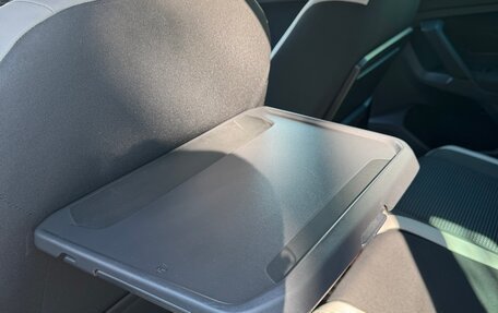 Volkswagen Tiguan II, 2020 год, 3 050 000 рублей, 6 фотография