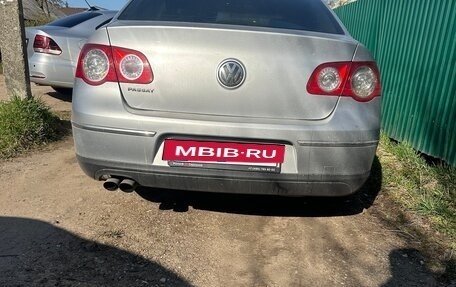 Volkswagen Passat B6, 2006 год, 700 000 рублей, 2 фотография