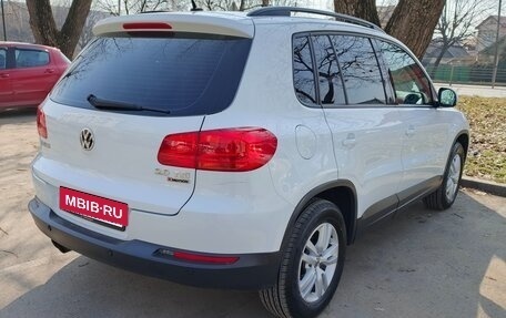 Volkswagen Tiguan I, 2016 год, 1 420 000 рублей, 2 фотография