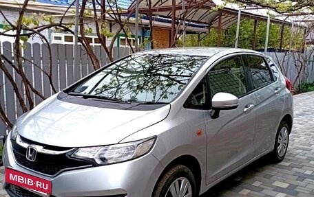 Honda Fit III, 2016 год, 1 230 000 рублей, 6 фотография