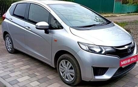 Honda Fit III, 2016 год, 1 230 000 рублей, 2 фотография