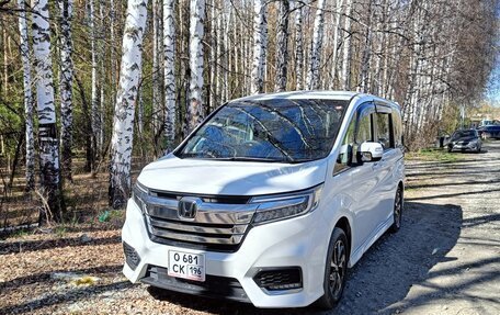Honda Stepwgn IV, 2018 год, 2 500 000 рублей, 10 фотография