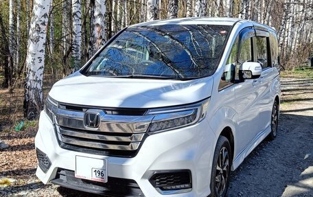 Honda Stepwgn IV, 2018 год, 2 500 000 рублей, 9 фотография