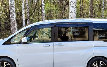 Honda Stepwgn IV, 2018 год, 2 500 000 рублей, 12 фотография