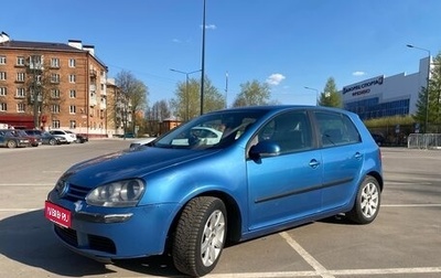 Volkswagen Golf V, 2004 год, 450 000 рублей, 1 фотография