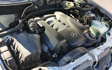 Mercedes-Benz E-Класс, 2000 год, 1 600 000 рублей, 9 фотография