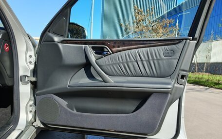 Mercedes-Benz E-Класс, 2000 год, 1 600 000 рублей, 16 фотография