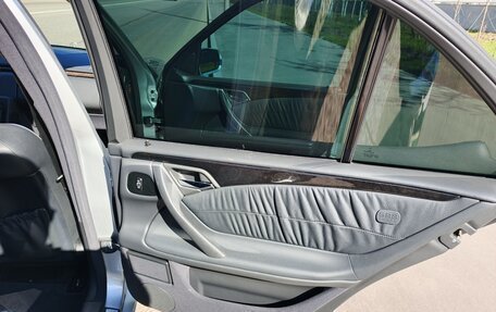 Mercedes-Benz E-Класс, 2000 год, 1 600 000 рублей, 17 фотография
