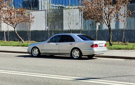Mercedes-Benz E-Класс, 2000 год, 1 600 000 рублей, 22 фотография