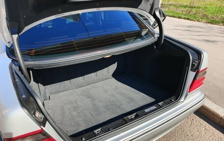 Mercedes-Benz E-Класс, 2000 год, 1 600 000 рублей, 27 фотография