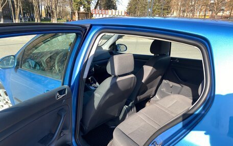 Volkswagen Golf V, 2004 год, 450 000 рублей, 8 фотография