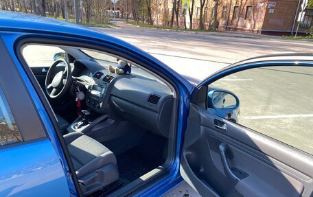 Volkswagen Golf V, 2004 год, 450 000 рублей, 10 фотография