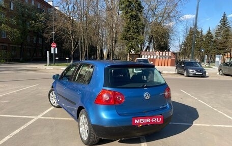 Volkswagen Golf V, 2004 год, 450 000 рублей, 6 фотография