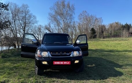 Mitsubishi Montero III, 2001 год, 850 000 рублей, 2 фотография