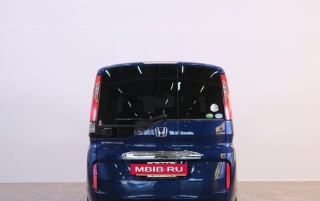 Honda Stepwgn IV, 2015 год, 1 799 000 рублей, 6 фотография