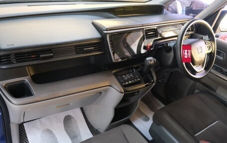 Honda Stepwgn IV, 2015 год, 1 799 000 рублей, 19 фотография