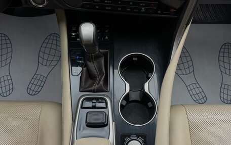 Lexus RX IV рестайлинг, 2017 год, 3 609 000 рублей, 14 фотография