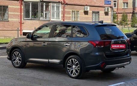 Mitsubishi Outlander III рестайлинг 3, 2016 год, 2 050 000 рублей, 5 фотография