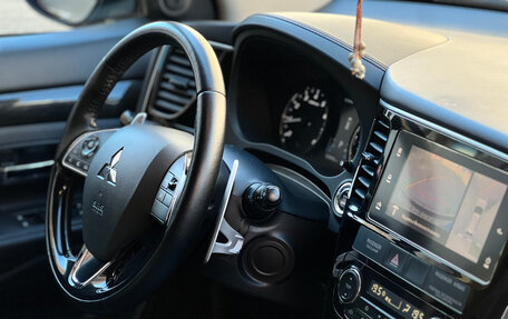 Mitsubishi Outlander III рестайлинг 3, 2016 год, 2 050 000 рублей, 14 фотография