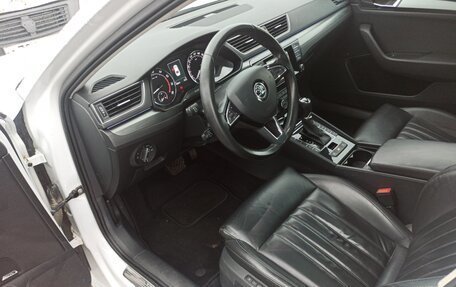 Skoda Superb III рестайлинг, 2015 год, 1 470 000 рублей, 11 фотография