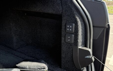 Land Rover Range Rover IV рестайлинг, 2019 год, 7 200 000 рублей, 10 фотография