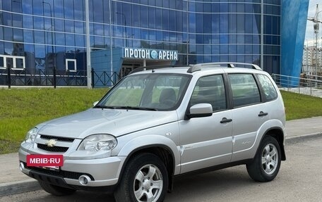 Chevrolet Niva I рестайлинг, 2012 год, 490 000 рублей, 3 фотография