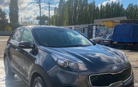 KIA Sportage IV рестайлинг, 2018 год, 2 400 000 рублей, 4 фотография