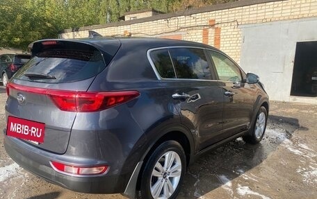 KIA Sportage IV рестайлинг, 2018 год, 2 400 000 рублей, 2 фотография