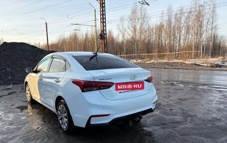 Hyundai Solaris II рестайлинг, 2017 год, 1 180 000 рублей, 3 фотография