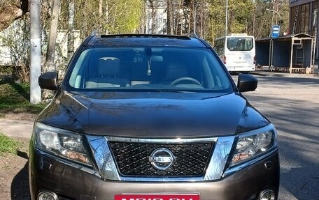 Nissan Pathfinder, 2014 год, 1 750 000 рублей, 2 фотография
