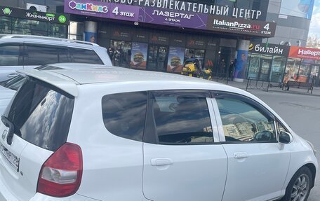 Honda Fit III, 2002 год, 255 000 рублей, 8 фотография