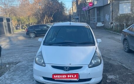 Honda Fit III, 2002 год, 255 000 рублей, 2 фотография