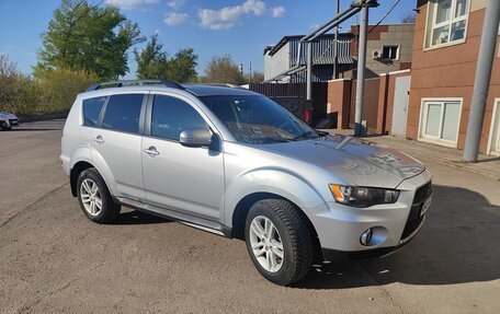 Mitsubishi Outlander III рестайлинг 3, 2012 год, 1 400 000 рублей, 3 фотография