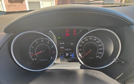 Mitsubishi Outlander III рестайлинг 3, 2012 год, 1 400 000 рублей, 6 фотография