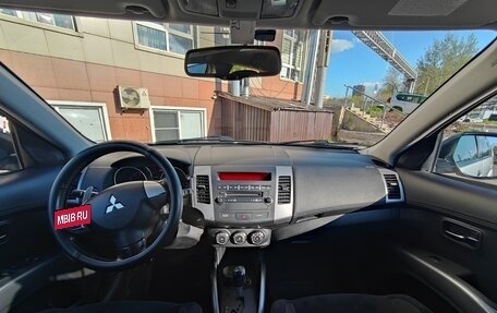 Mitsubishi Outlander III рестайлинг 3, 2012 год, 1 400 000 рублей, 5 фотография
